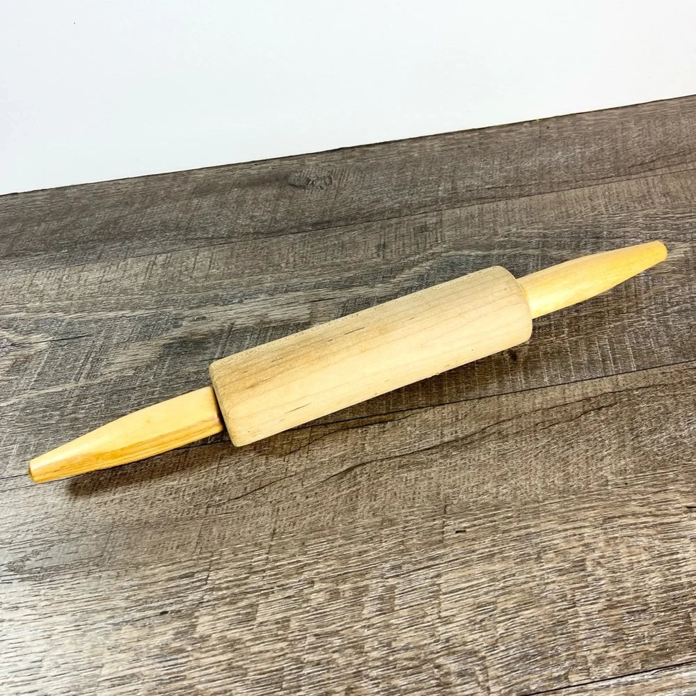 Vintage small sized 7” rolling pin wood Farmhouse baking grannycore cottagecore‎